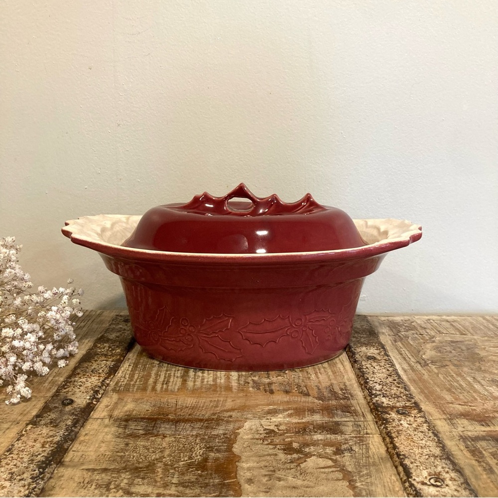Vintage France Appolia Covered Casserole Dish Red Holly Berry Christmas Fall